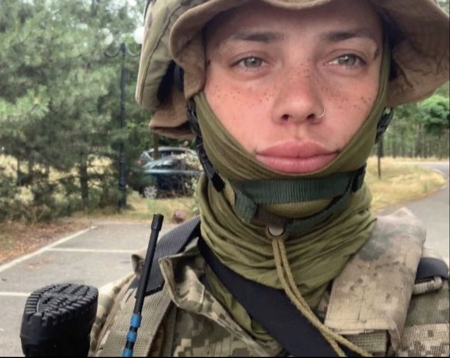 Stilista lui Volodimir Zelenski a murit pe front. Cine a fost Șura Riazanteva