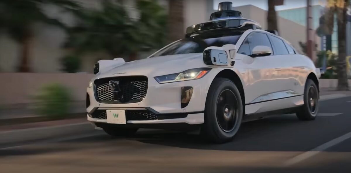 Taxiurile fără şofer ajung pe străzile din SUA. Cum funcționează mașinile produse de Google