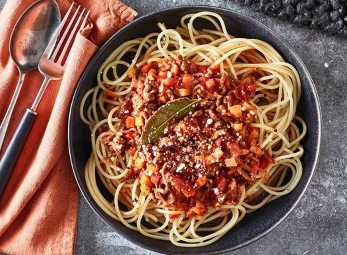 Ai un copil mofturos? Cea mai simplă rețetă de spaghete pe gustul celor mici