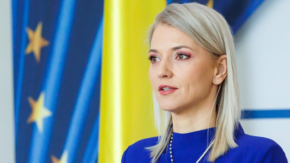 Alina Gorghiu: Brățara electronică ține agresorul la distanță de victimă!