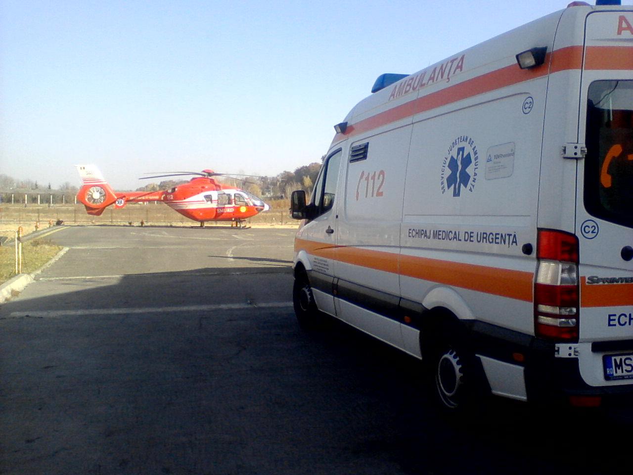 Adolescentă rănită după ce a căzut dintr-un autocar aflat în mers pe DN 15A, în județul Bistrița-Năsăud