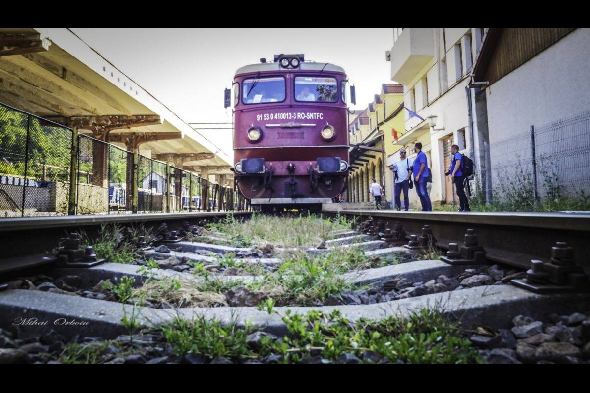 Batjocoriți de CFR. Calvarul pasagerilor firmei feroviare de stat, fără sfârșit