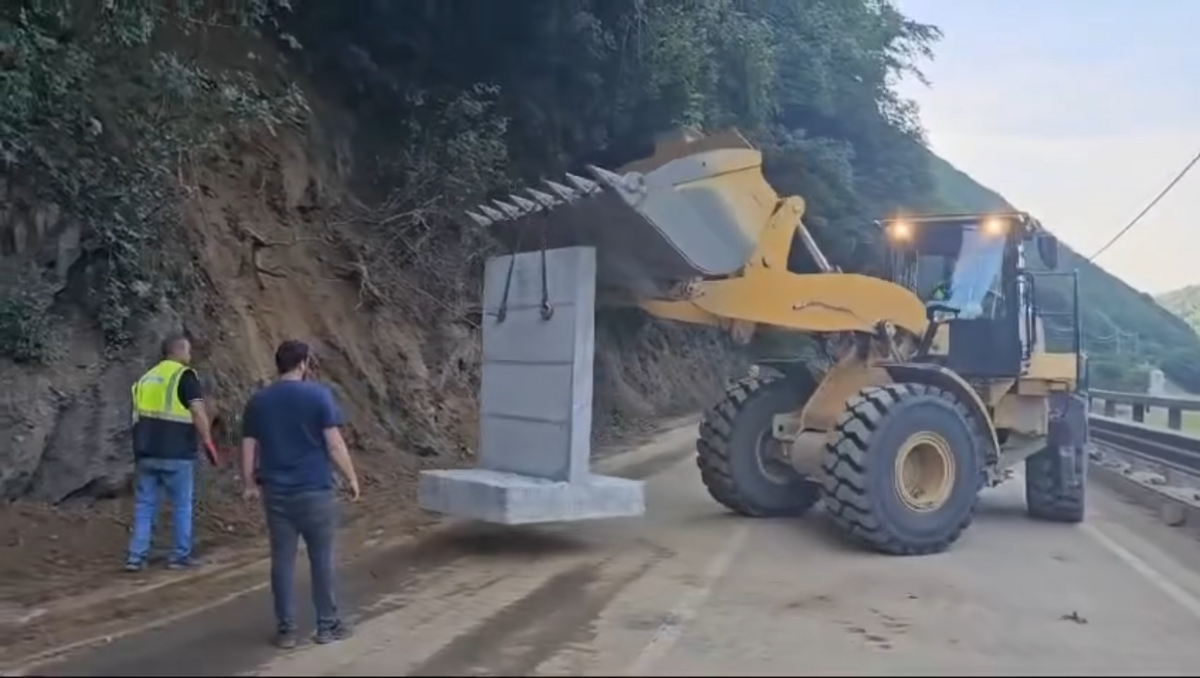 Ministrul Transporturilor adoptă atitudinea potrivită în privința situației de pe Vales Oltului: monitorizare zilnică, vizite dese pe teren