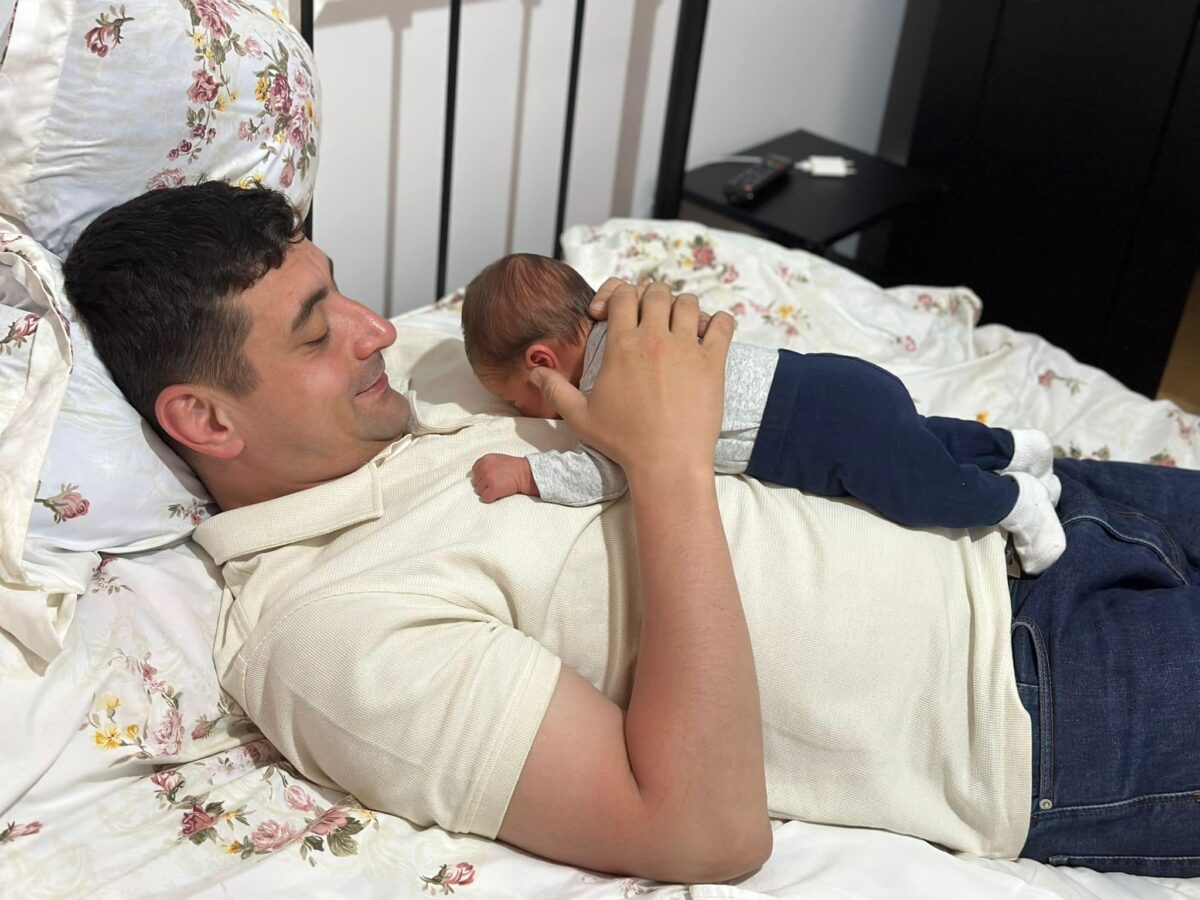 George Simion și-a botezat fiul: Gata, băiatul meu, de acum în rândul creștinilor