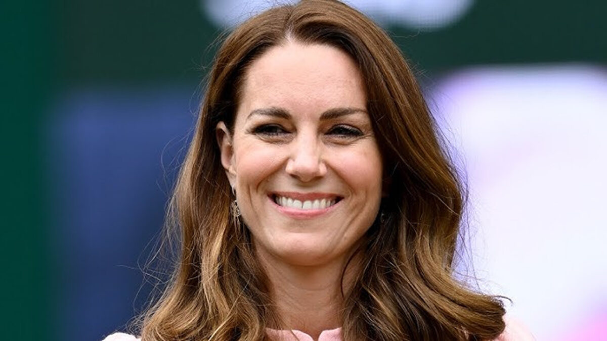 Kate Middleton, o nouă apariție în public. Prințesa se alătură Familiei Regale la biserică