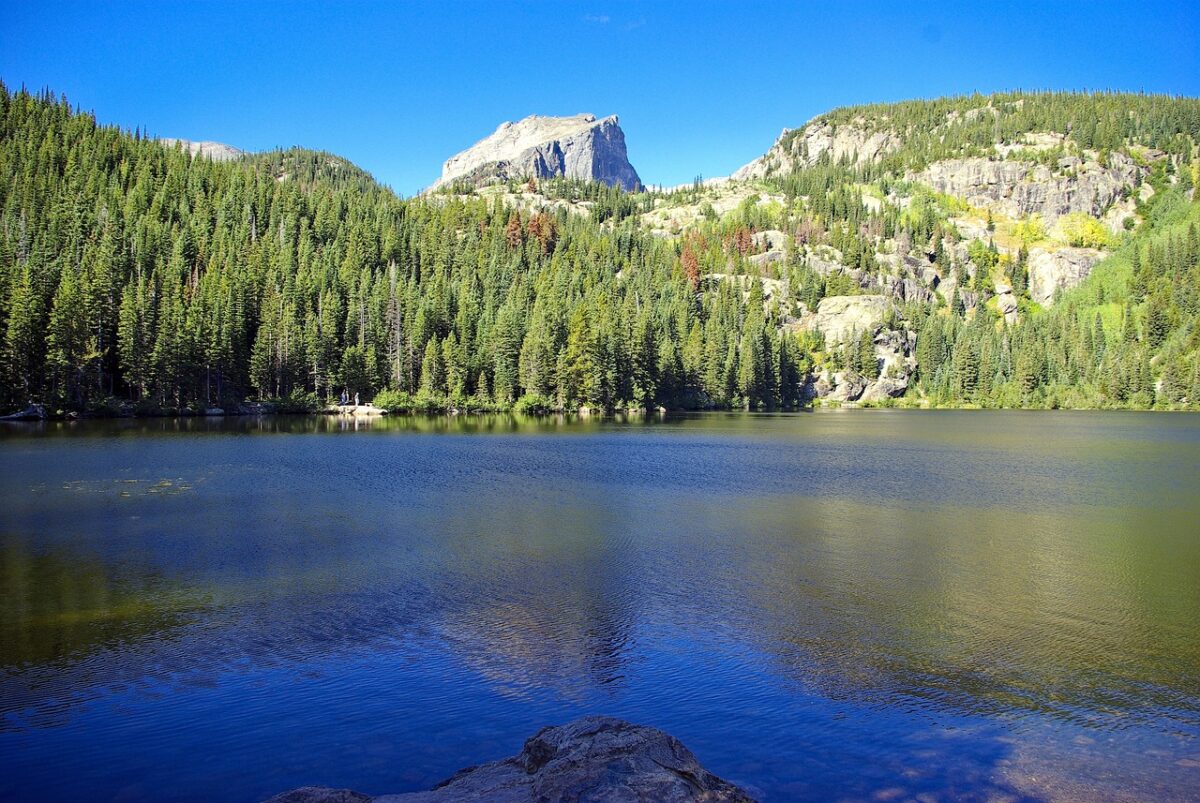 Locul unic din România, magnet pentru turiști. Este comparat cu Marea Moartă