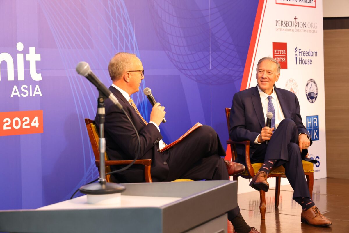 Mike Pompeo, un ghimpe în coasta lui Putin. Planul de pace propus de omul lui Donald Trump