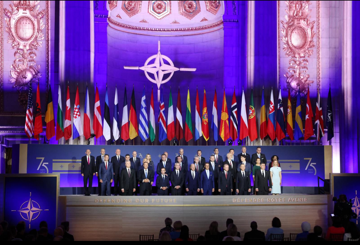 NATO rezolvă problema banilor, dar aceștia trebuie să devină muniție