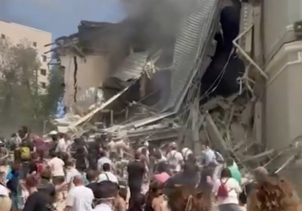 Război în Ucraina, ziua 899. Măcel în estul Donețkului. Rușii au bombardat un centru comercial