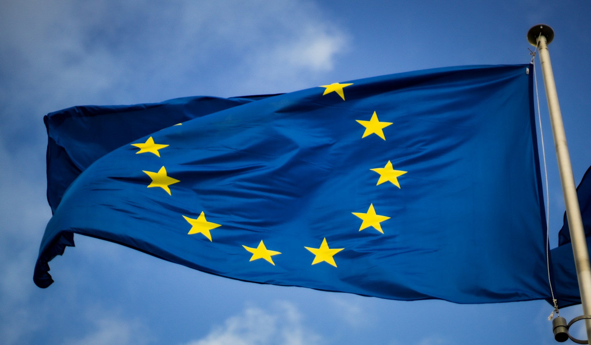 Uniunea Europeană condamnă atacurile asupra Bahrainului și cere Iranului să respecte acordul încheiat cu SUA