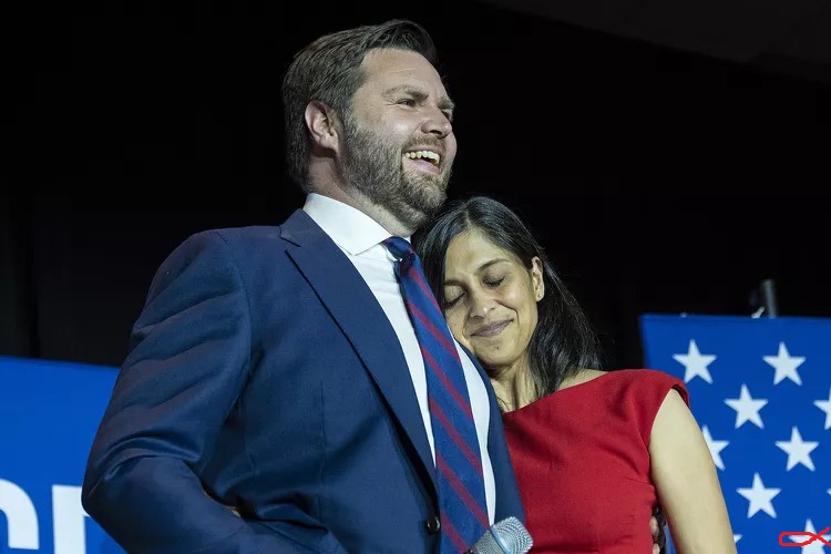Cine este Usha, femeia din spatele lui JD Vance, mâna dreaptă a lui Trump