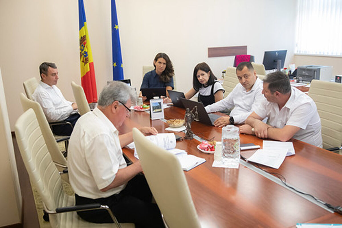 Cetățenii din Diaspora, membri ai birourilor electorale la alegerile programate în Republica Moldova