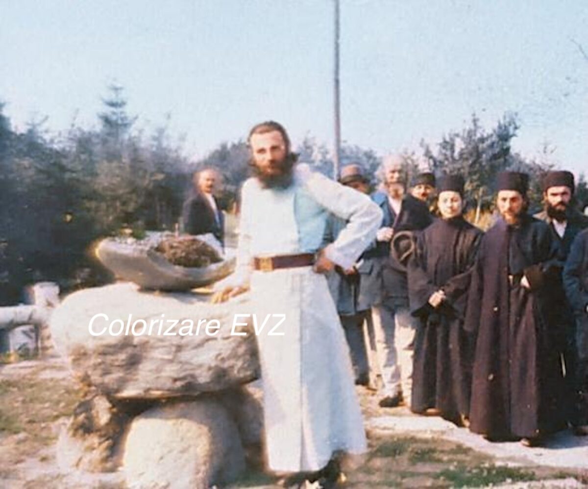 Ce spunea Arsenie Boca despre viitor și s-a adeverit. Previziuni care au marcat istoria recentă