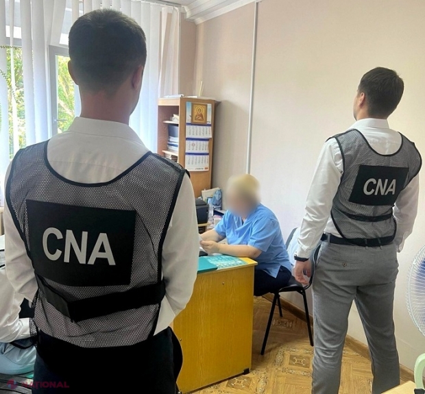 Doi funcționari publici din ANSP, cercetați de CNA pentru fapte de corupere pasivă. Republica Moldova