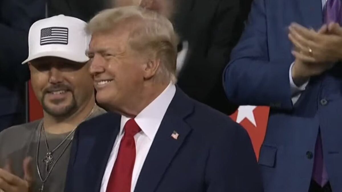 E oficial. Donald Trump este candidatul republicanilor la Casa Albă