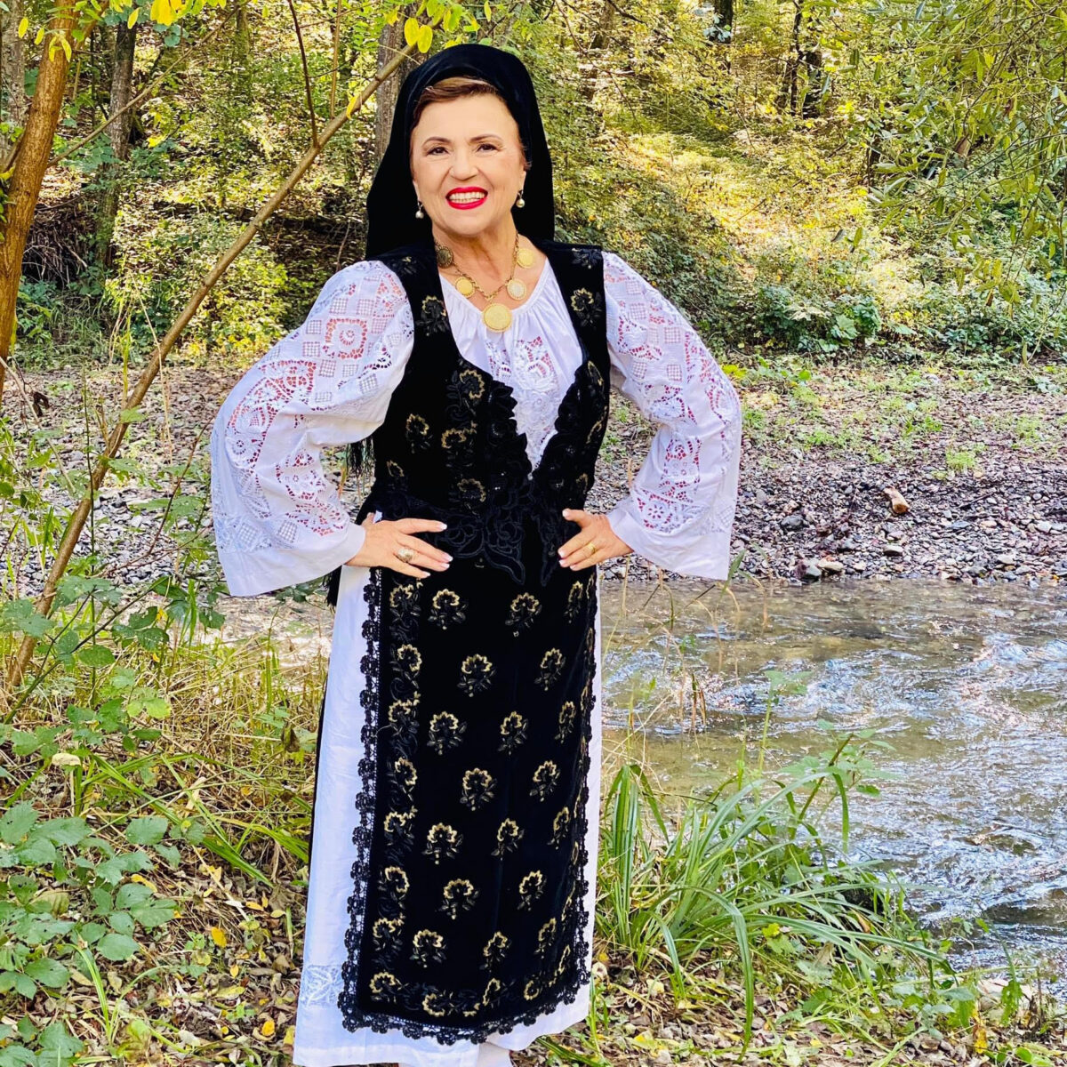 Nicoleta Voica, în formă maximă și la 70 de ani. Cât cere artista pentru un eveniment