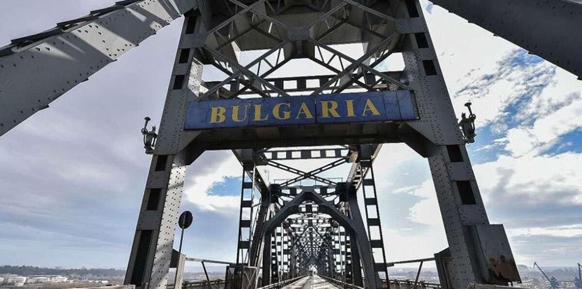 Blocaj la ieșirea spre Bulgaria și Grecia. Lucrările la Podul Prieteniei produc haos