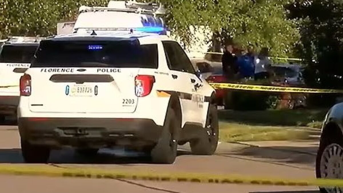 Atac armat la o petrecere în SUA. Agresorul a omorât patru persoane înainte să se sinucidă