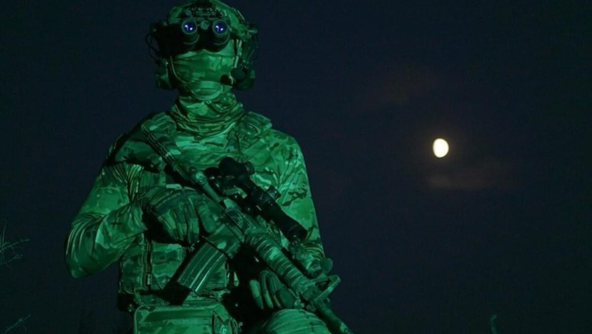 Război în Ucraina ziua 884. Forțele ucrainene sunt pe cale să fortifice linia frontului din Herson