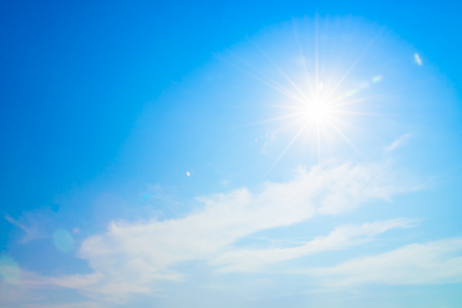 Prognoza meteo 8 august. Val de căldură și furtuni violente în România. Zonele lovite de caniculă și vijelii