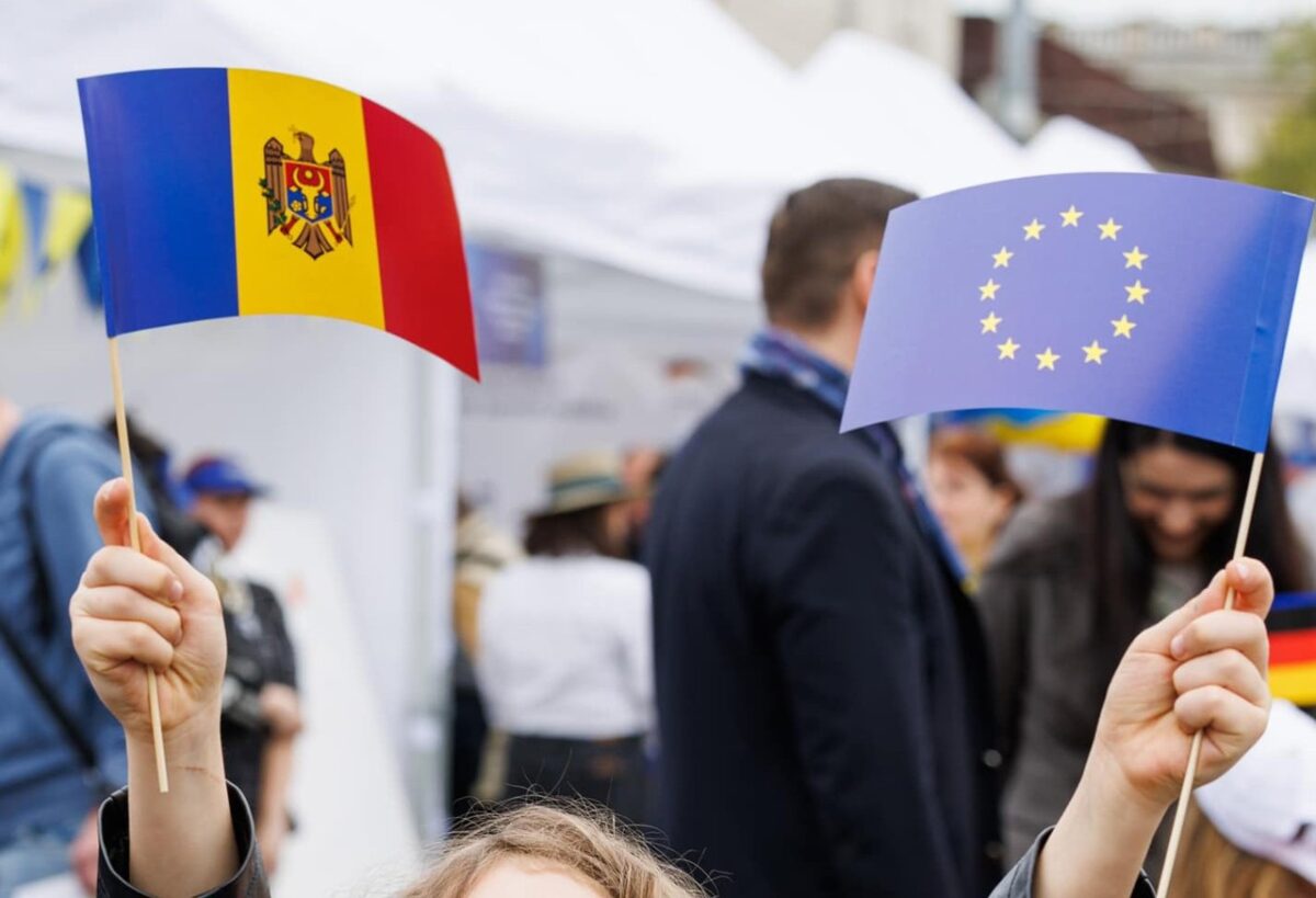 Cetățenii UE vor putea locui și munci mai ușor în Republica Moldova: Parlamentul a votat o nouă lege