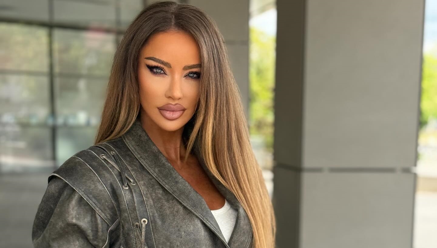 Colanți, bustiere și geci de blană. ANAF vinde hainele confiscate de la Bianca Drăgușanu