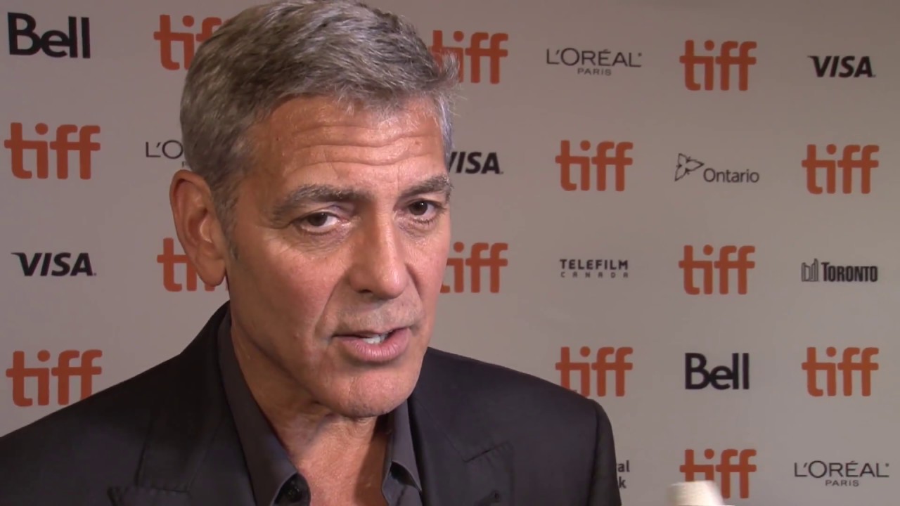 George Clooney renunță la rolurile romantice: Nu mai sărut fete în filme
