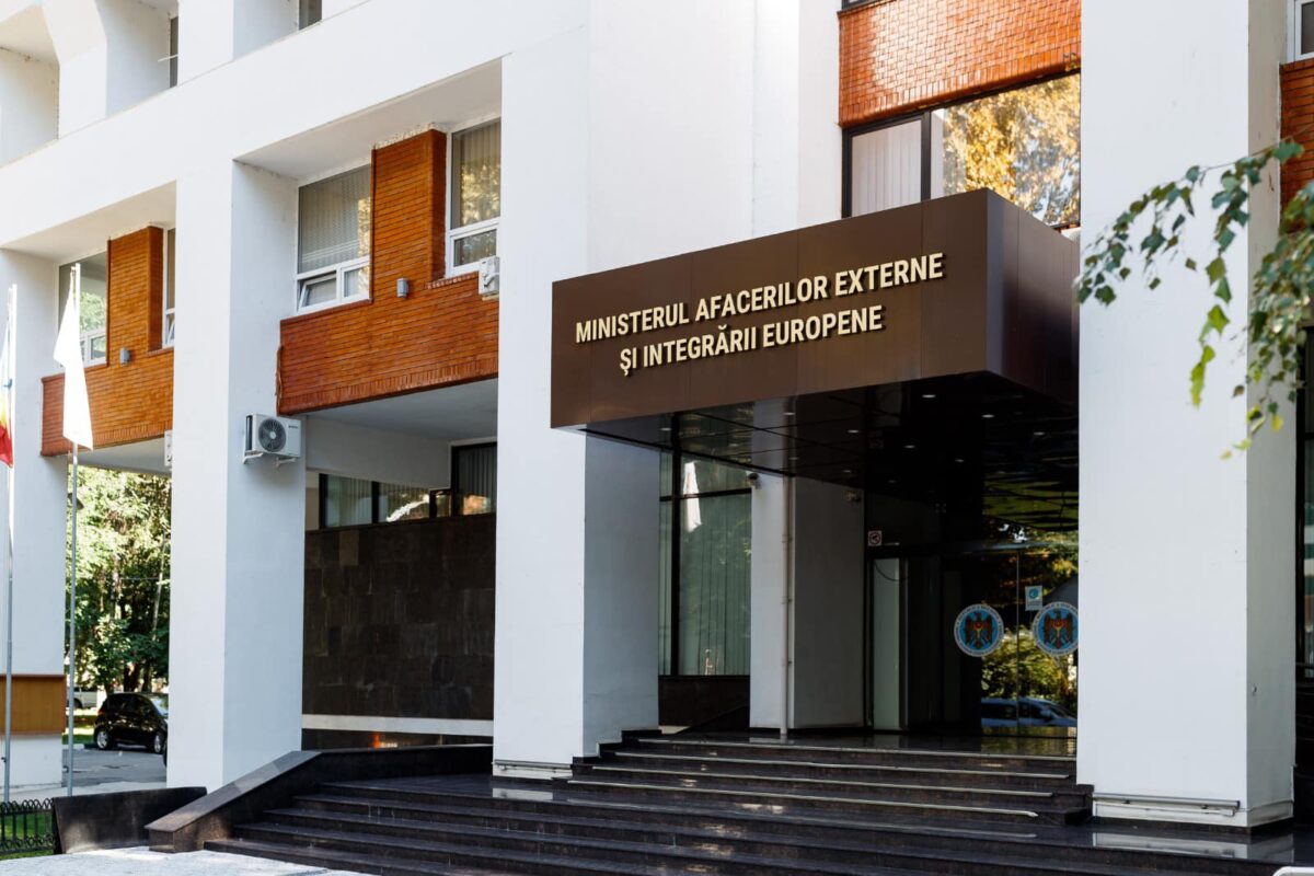 Chișinăul sparge tăcerea. Purtătorul de cuvânt al Guvernului califică drept „ipocrite” declarațiile Moscovei făcute după victoria obținută de Maia Sandu