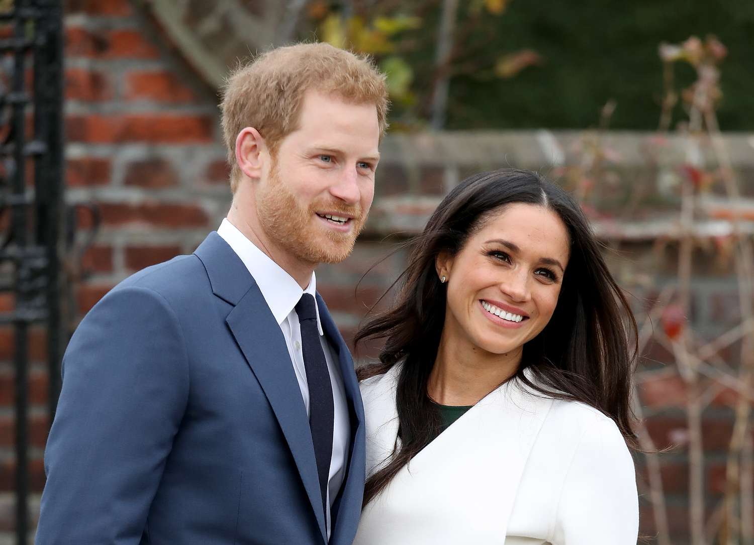 Secretele vieții luxoase a lui Meghan și Harry. Cine le finanțează stilul regal