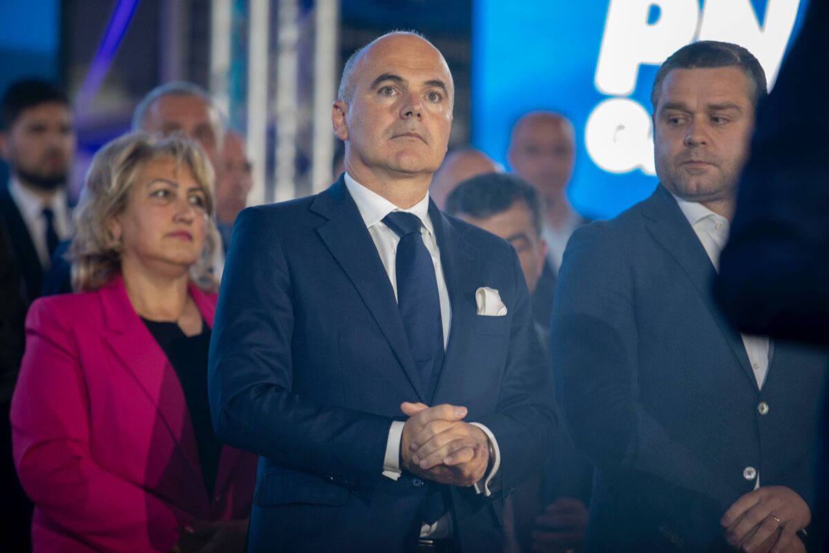 Rareș Bogdan: Geoană o să scadă. Imaginile cu Ciolacu l-au compromis