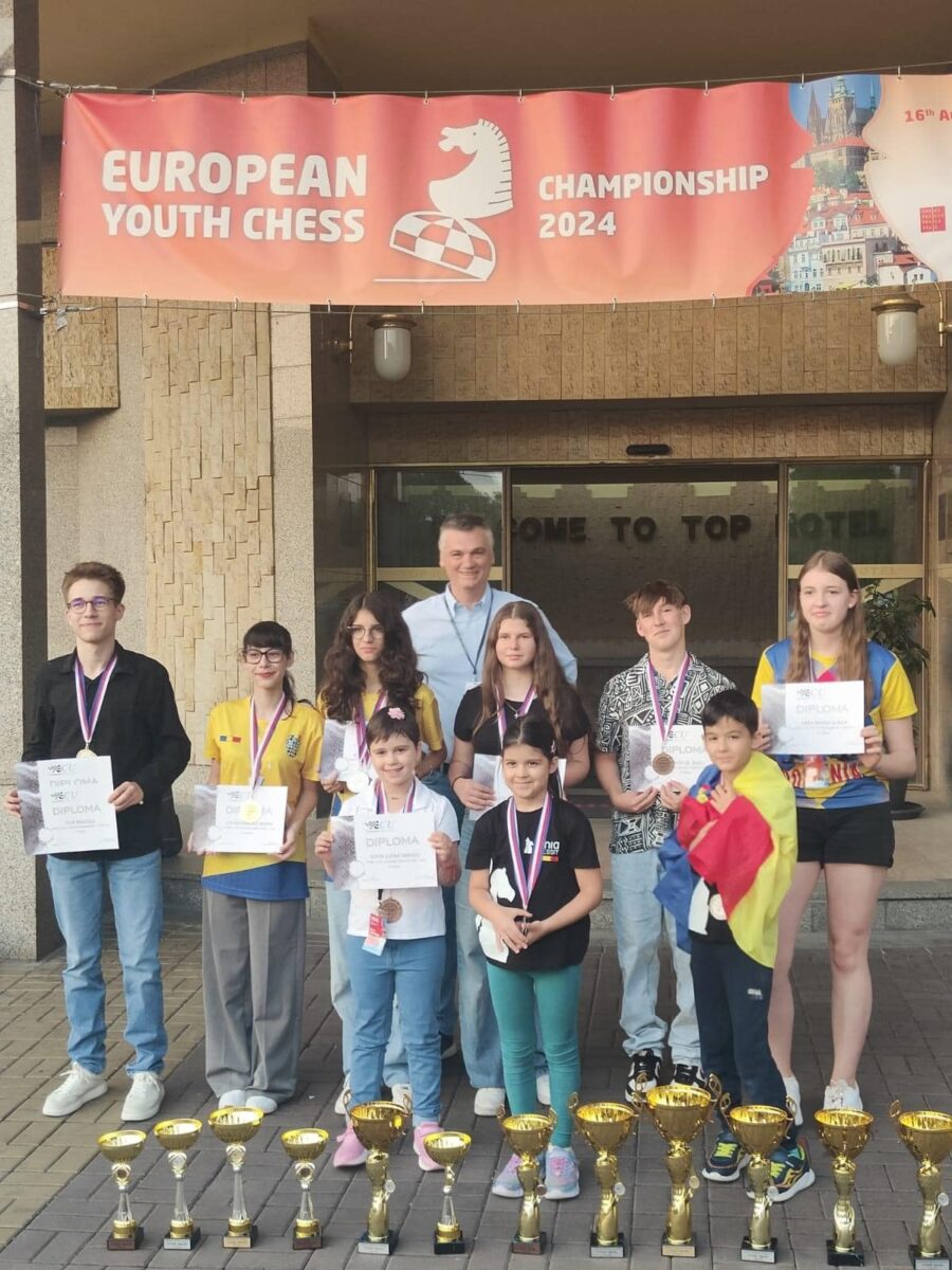 România, rezultate remarcabile la Campionatul European de şah pentru Tineret! Cine sunt sportivii care ne reprezintă