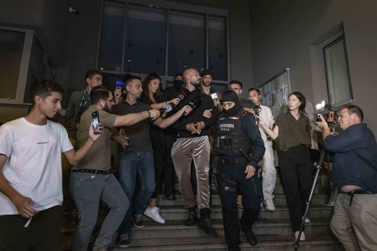 Cum se apără frații Tate: „Sclavă” era doar o glumă