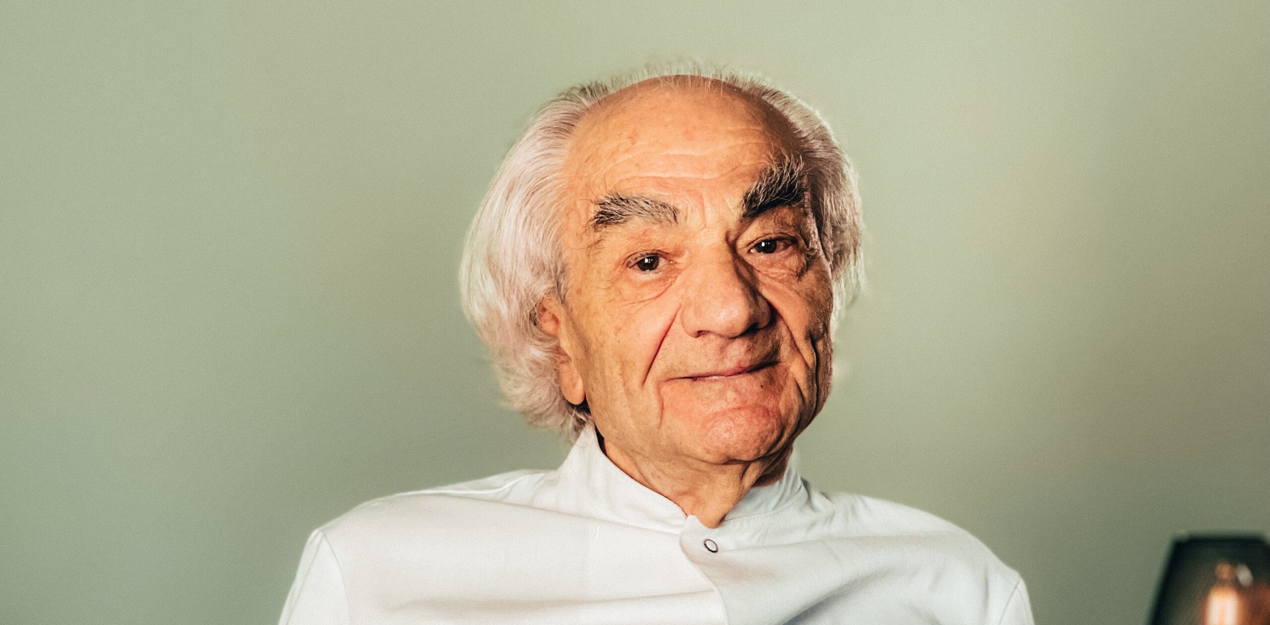 Cum l-a regăsit Leon Dănăilă pe Dumnezeu în sala de operații. Modul inedit în care chirurgul își făcea cruce