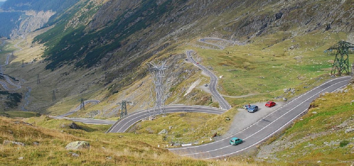 Veste excelentă pentru turiști. Circulația pe Transfăgărășan s-ar putea relua mai devreme în această vară