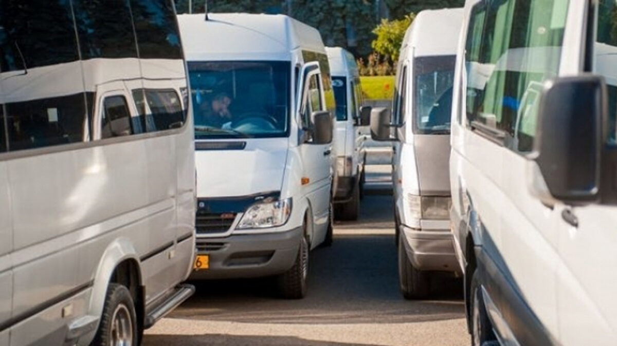 Transportatorii moldoveni amenință cu proteste. I-au scris lui Recean