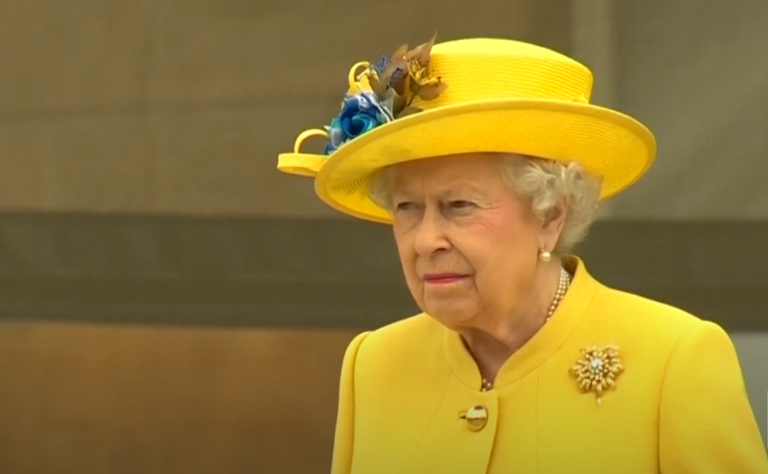 Regele Charles a fost ținta unei amenințări teroriste. Mama sa, regina Elisabeta a II-a, și-a anulat toate angajamentele pentru a-l proteja