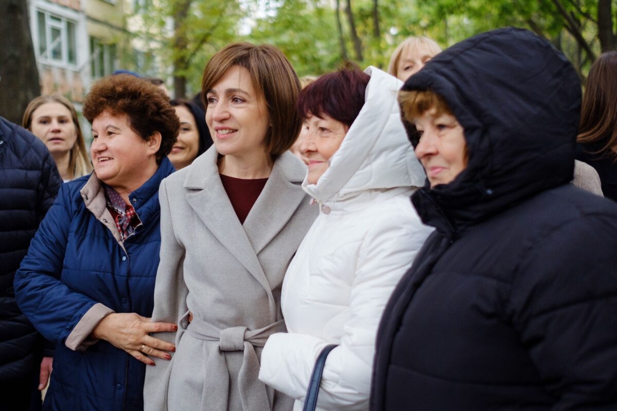 Maia Sandu, apel către cetățeni: „Ieșiți la vot, votați pentru voi, pentru familiile voastre și pentru țară”