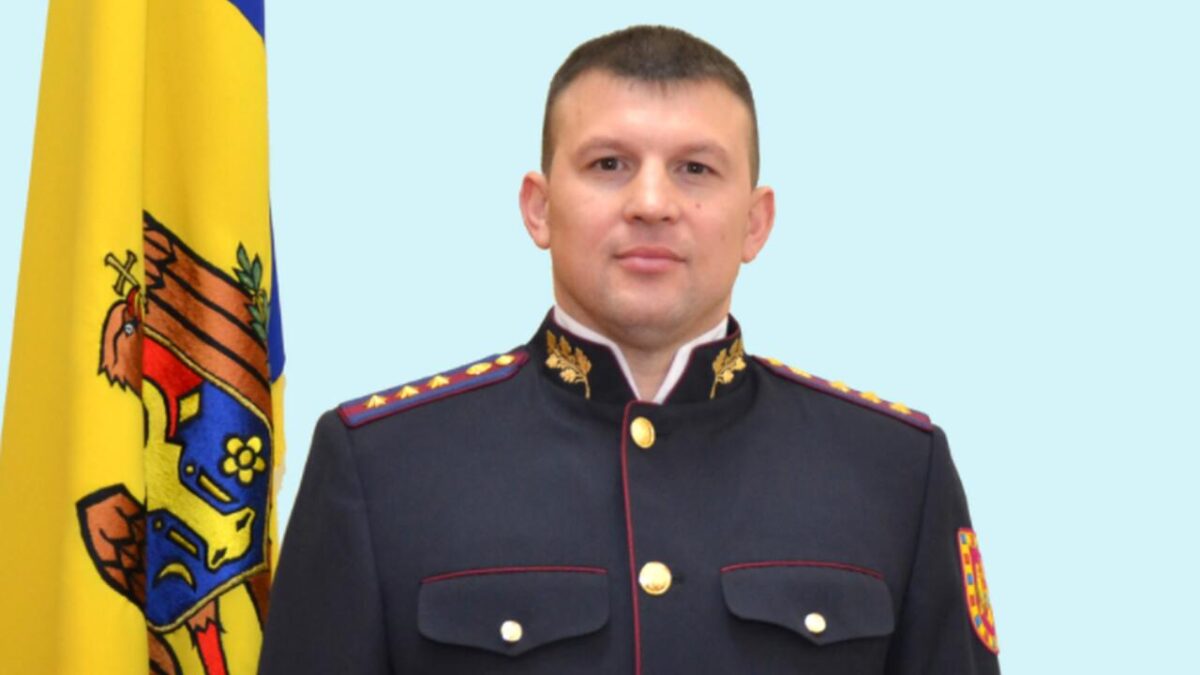 Nu l-au salvat cadourile de la mama. Bodyguardul-șef al ex-premierului Filip, noi probleme cu averea