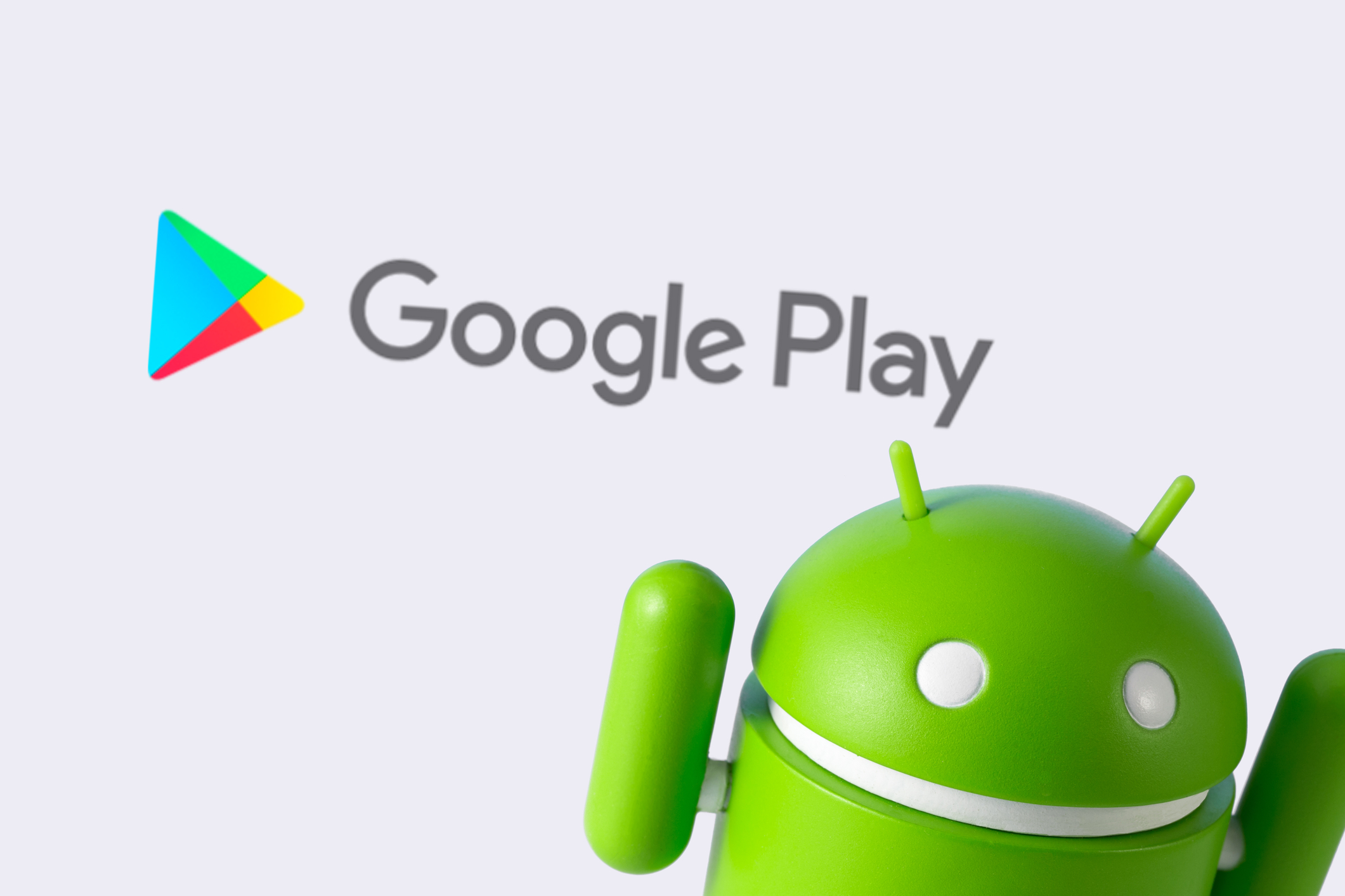 Google Play, folosit pentru aplicații suspecte. Cum au fost păcăliți un milion de oameni