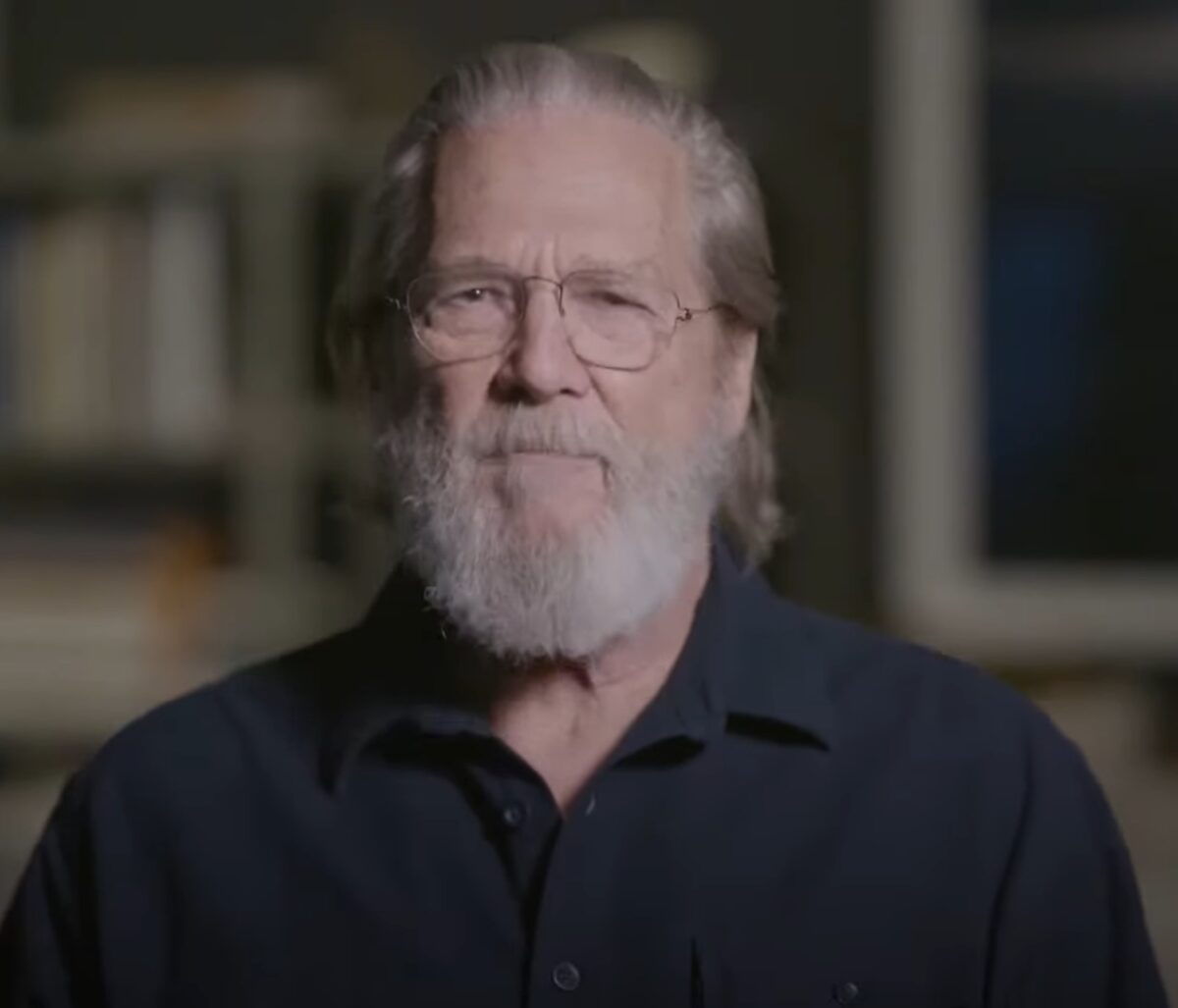 Actorul Jeff Bridges, despre experiența care i-a schimbat viața: Am stat în ușa morții