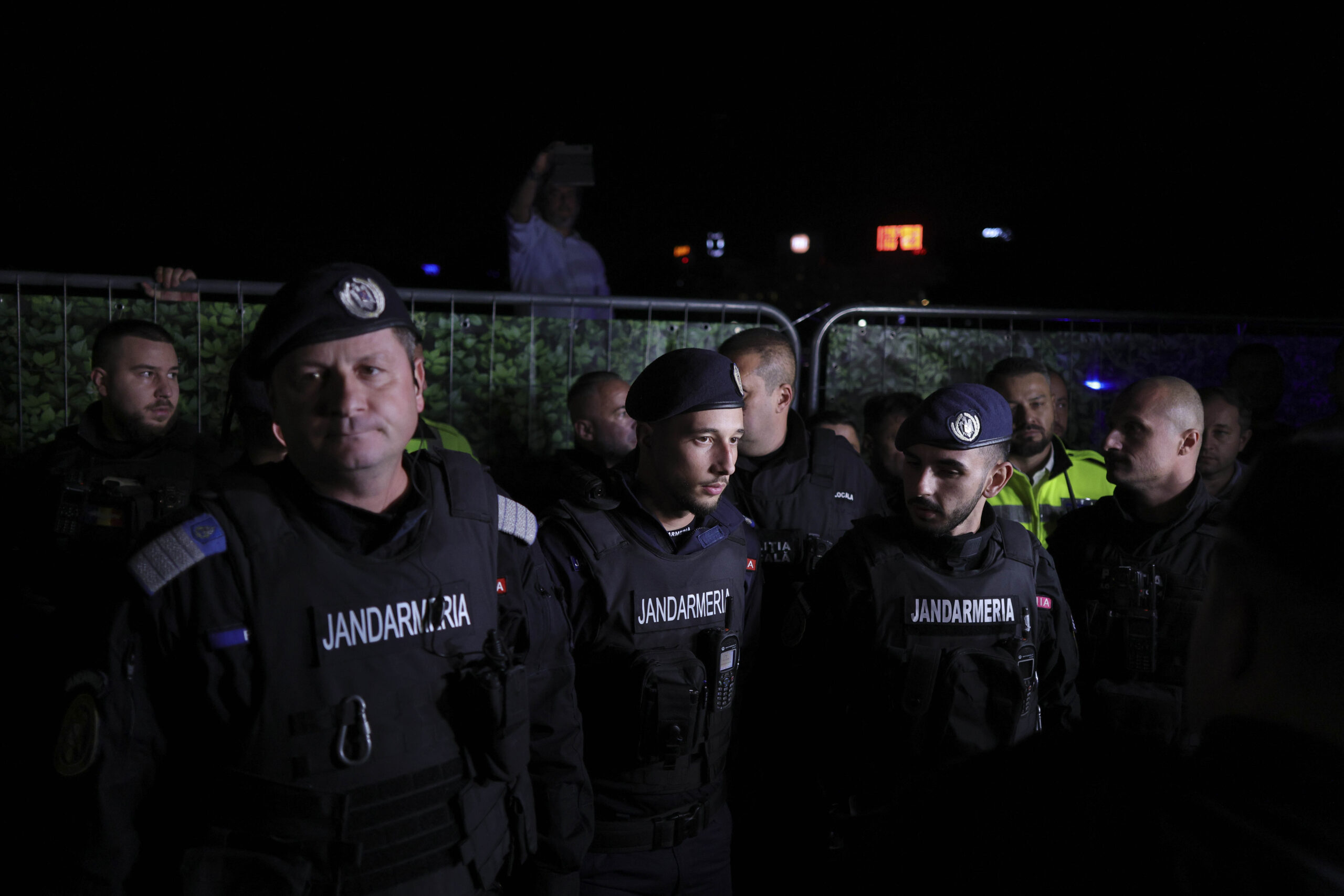 Incidente la România-Suedia: două dosare penale și 11 amenzi după meciul de pe Arena Națională