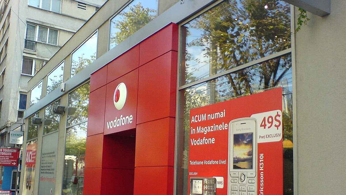 Vodafone și Orange au scumpit abonamentele, invocând indexarea cu 6,8% pe baza datelor Eurostat