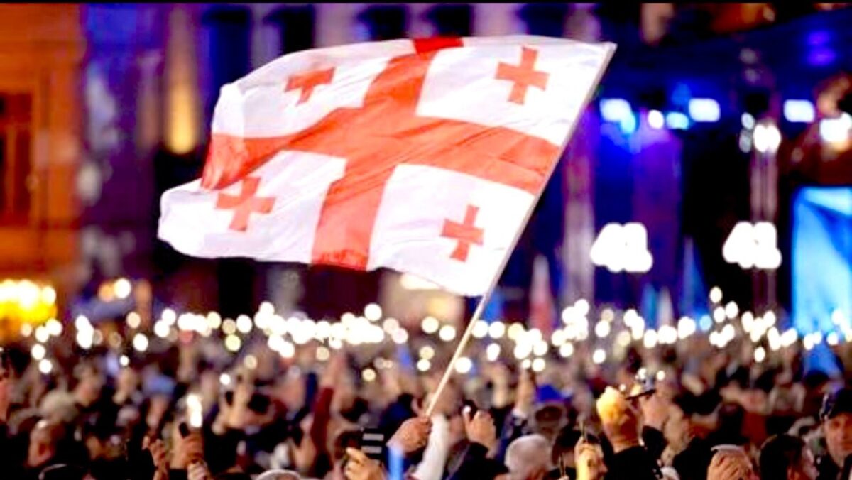 Protestele din Georgia continuă, în ciuda intervenției forțelor de ordine și a promisiunilor guvernului