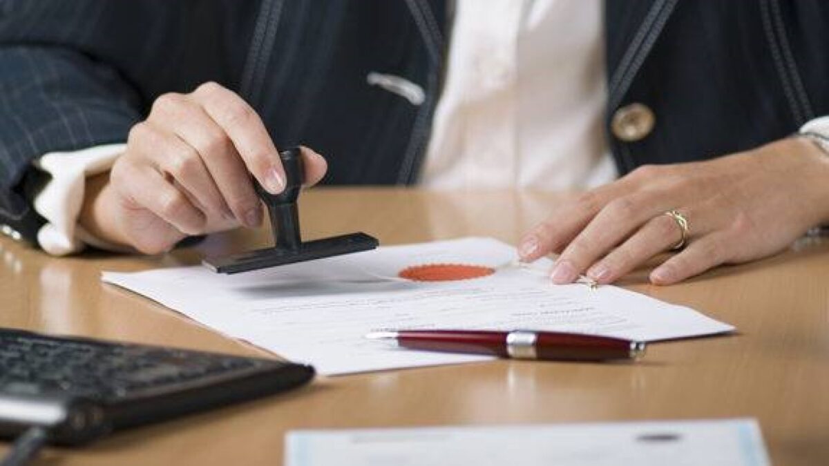 e-Notariat: serviciile notariale, acum disponibile online pentru cetățeni și mediul de afaceri