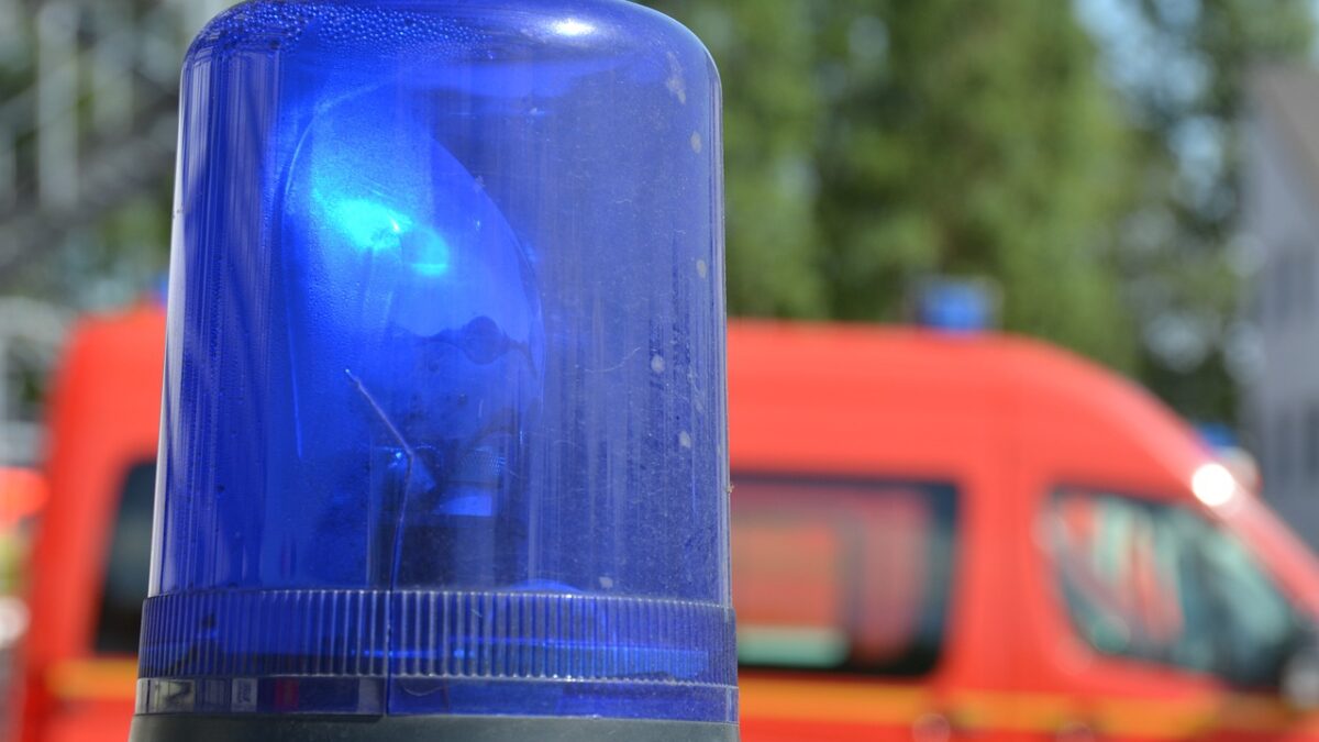 Corupție în Sănătate. Șeful Ambulanţei Dolj și o asistentă, reținuți