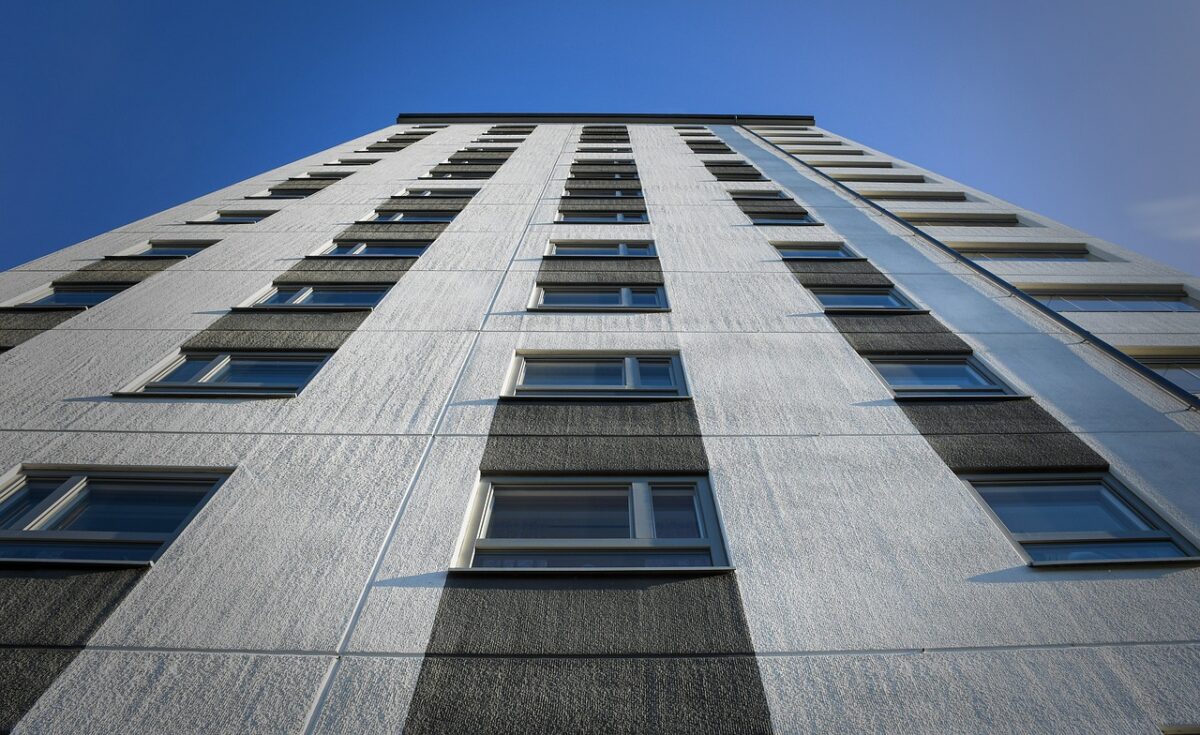 Asociațiile de proprietari riscă amenzi mari. Greșeala pe care o fac președinții de bloc