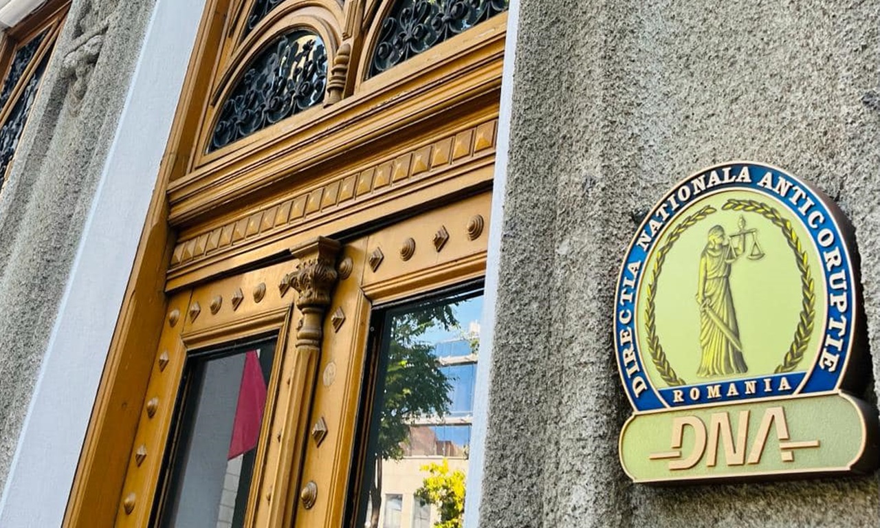 DNA face percheziții la Autoritatea Rutieră Română într-un dosar de corupție. Directorul general, în atenția anchetatorilor