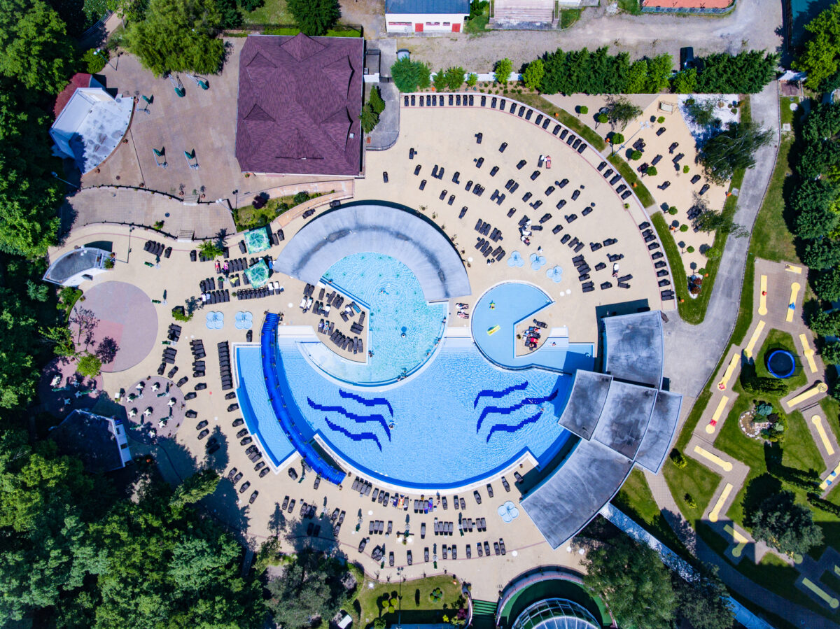 Top 10 cele mai apreciate băi termale vindecătoare și relaxante din România