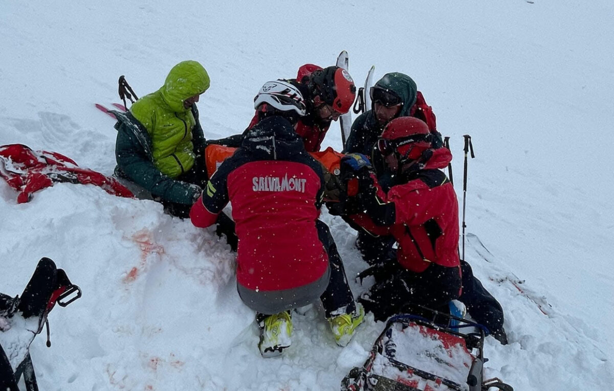 Numărul românilor dispăruți pe munte în ultimele 24 de ore i-a uimit și pe salvamontiști. Alerte la foc automat