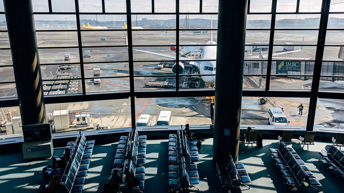 Trupele ucrainene, atac masiv în Rusia. Un aeroport a fost închis